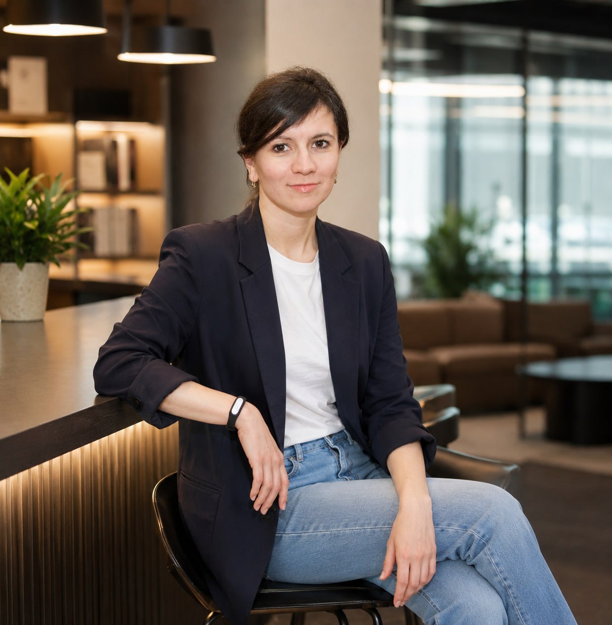 Елена — финансовый директор